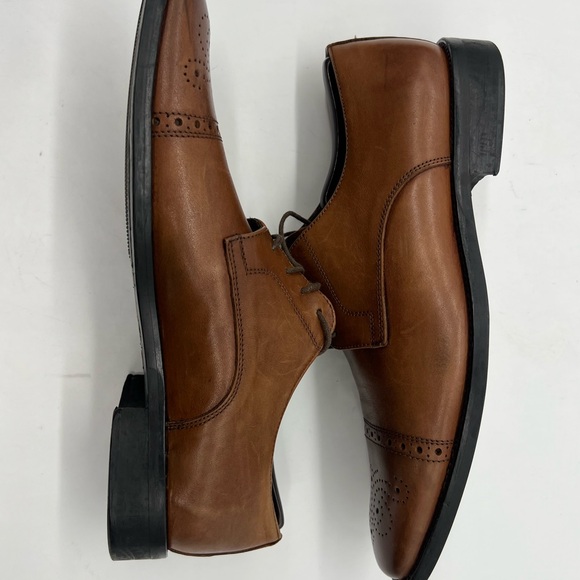 To Boot New York Men’s Sz 10.5 Brown Leather Cap-Toe Brogue Oxfords Dress Shoes.